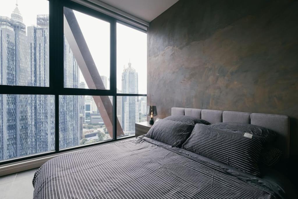 Pangsapuri Modern Luxury Near Klcc With View *